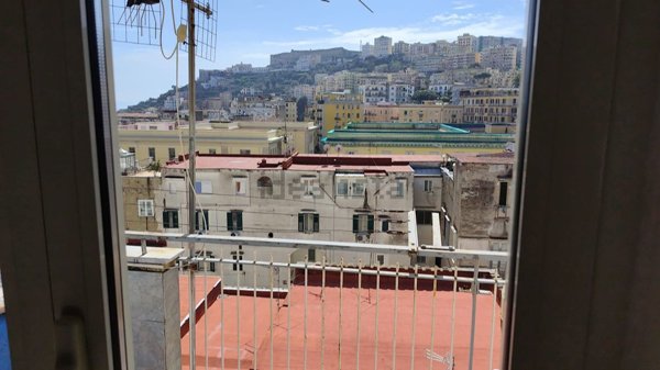 appartamento in vendita a Napoli in zona Avvocata