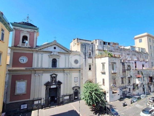 appartamento in vendita a Napoli in zona Avvocata
