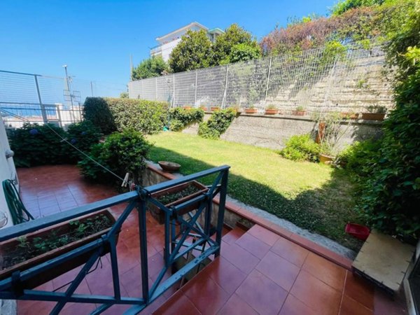 appartamento in vendita a Napoli in zona Posillipo