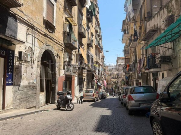 appartamento in vendita a Napoli in zona Avvocata