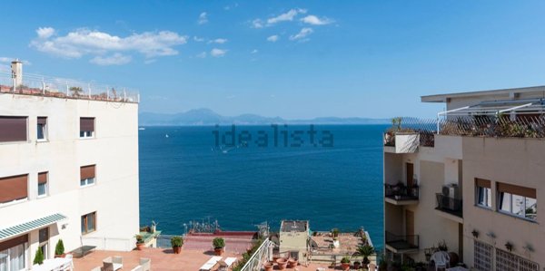 appartamento in vendita a Napoli in zona Posillipo
