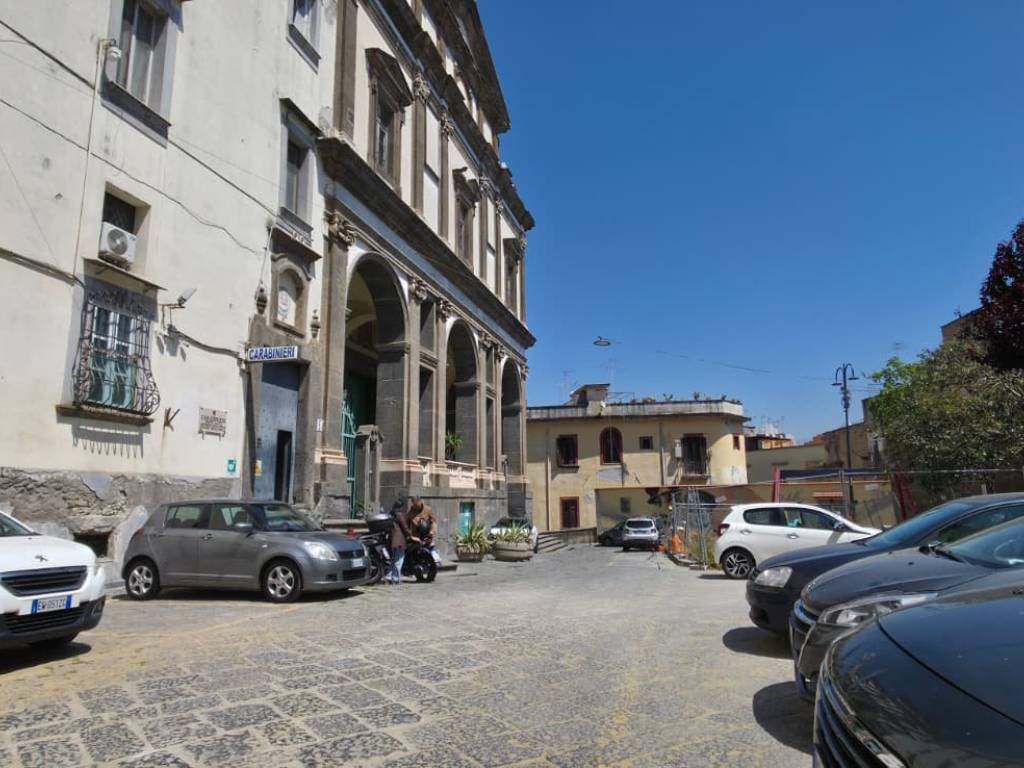 appartamento in vendita a Napoli in zona Stella