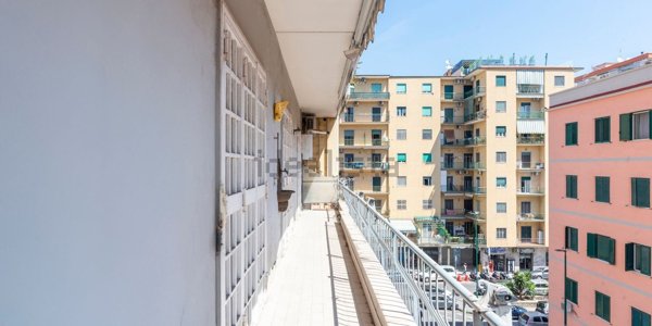 appartamento in vendita a Napoli in zona Fuorigrotta