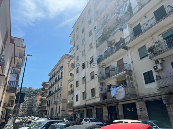 appartamento in vendita a Napoli in zona Fuorigrotta