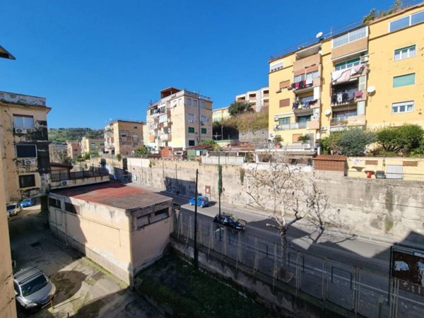 appartamento in vendita a Napoli in zona Fuorigrotta