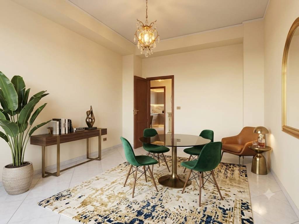 appartamento in vendita a Napoli in zona Chiaia