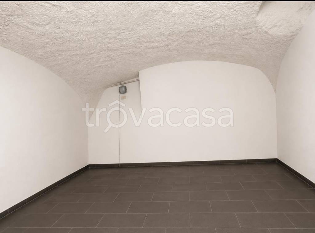 locale commerciale in vendita a Napoli