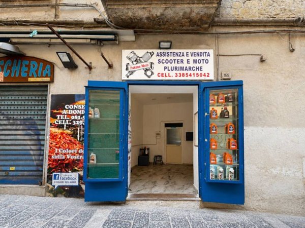 negozio in vendita a Napoli