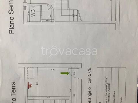 negozio in vendita a Napoli in zona Vomero