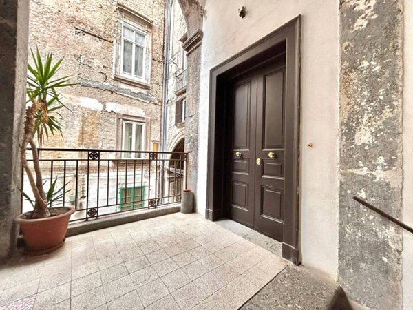 appartamento in vendita a Napoli in zona Centro Antico
