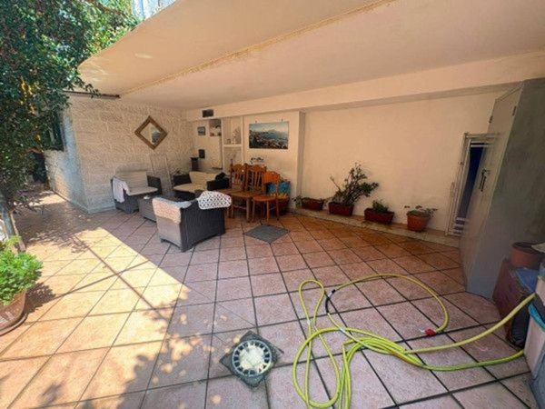 appartamento in vendita a Napoli in zona Bagnoli
