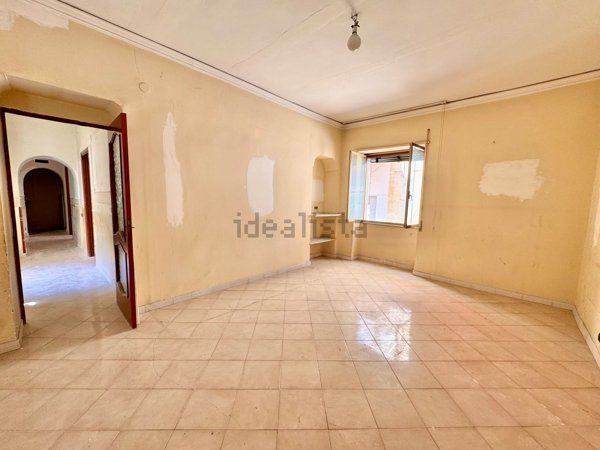 appartamento in vendita a Napoli in zona Stella