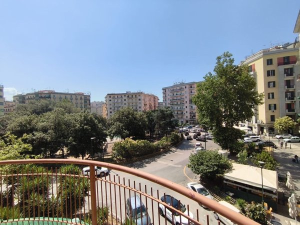 appartamento in vendita a Napoli in zona Arenella