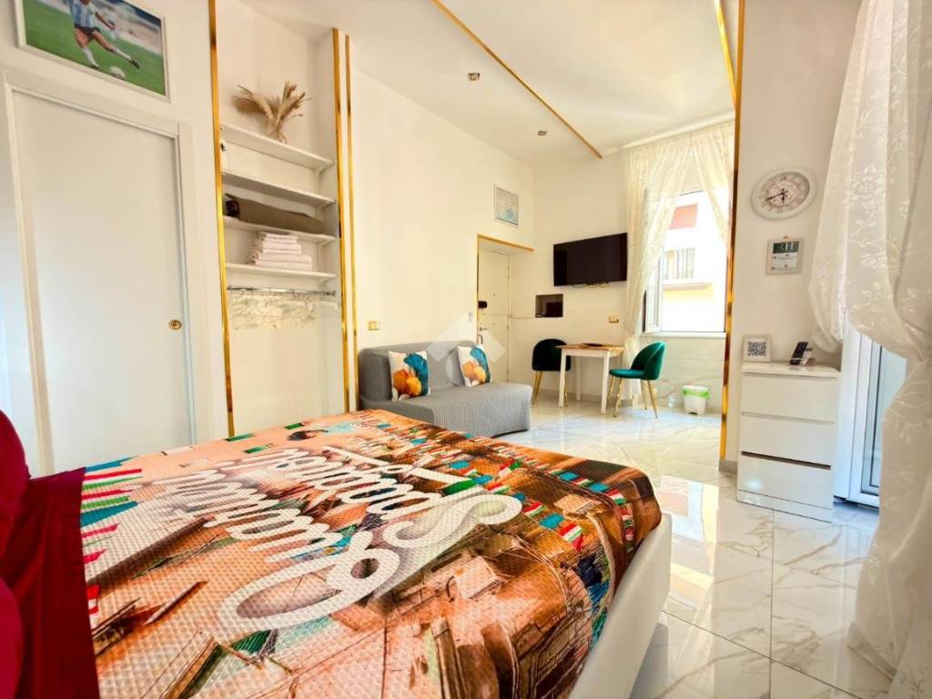 appartamento in vendita a Napoli