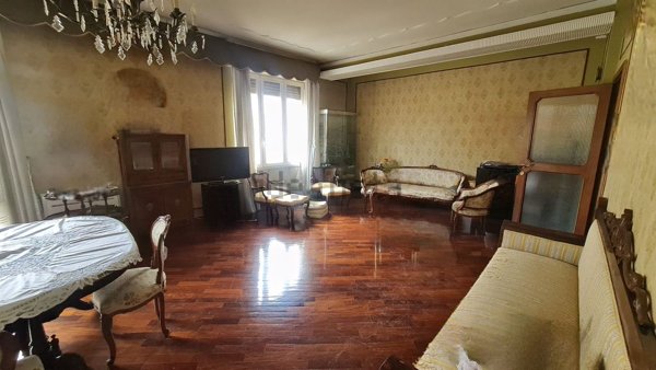 appartamento in vendita a Napoli in zona Vomero