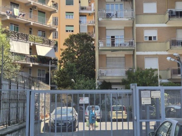 appartamento in vendita a Napoli in zona Arenella