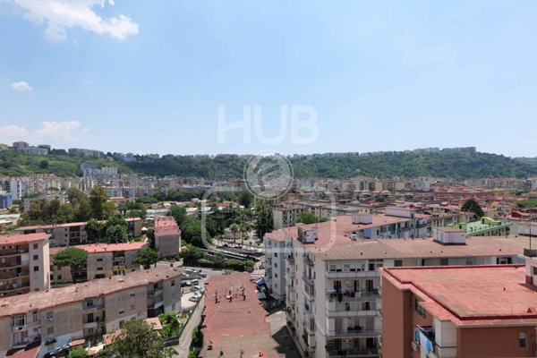 appartamento in vendita a Napoli in zona Bagnoli