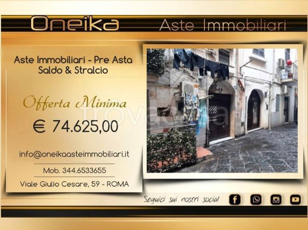 appartamento in vendita a Napoli in zona San Lorenzo