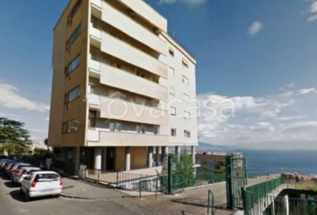 appartamento in vendita a Napoli in zona Posillipo