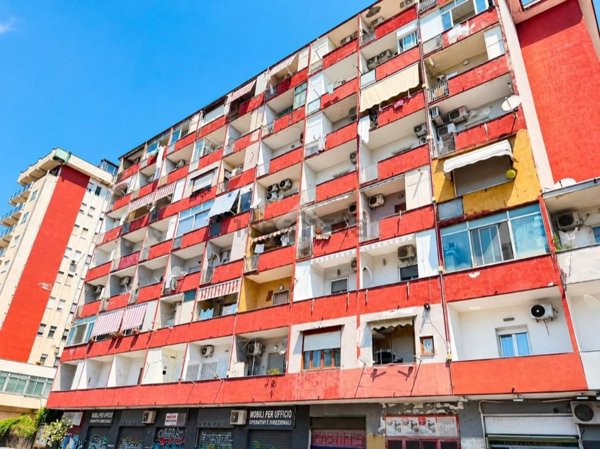 appartamento in vendita a Napoli in zona Mercato