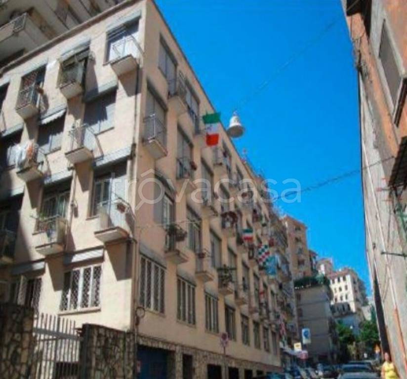 appartamento in vendita a Napoli in zona Arenella