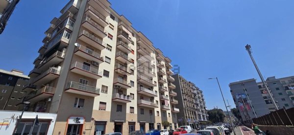 appartamento in vendita a Napoli in zona Fuorigrotta