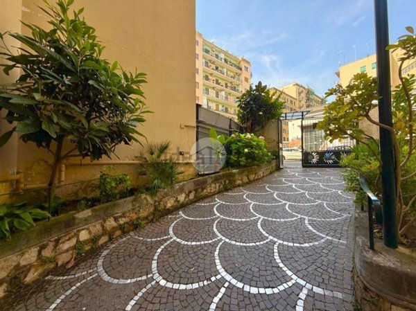 appartamento in vendita a Napoli in zona Arenella