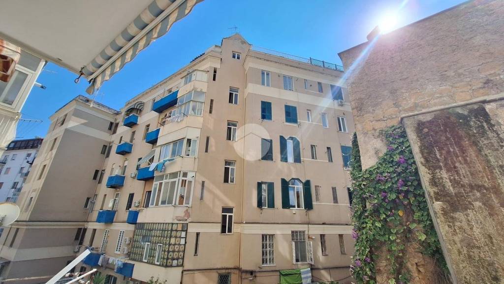 appartamento in vendita a Napoli in zona Arenella