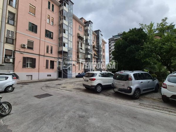 appartamento in vendita a Napoli in zona Fuorigrotta