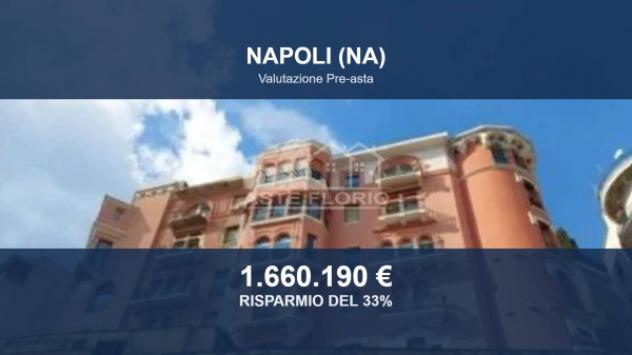 pentavano in vendita a Napoli in zona Chiaia