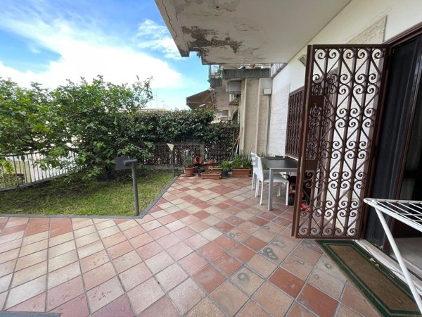 appartamento in vendita a Napoli in zona Posillipo