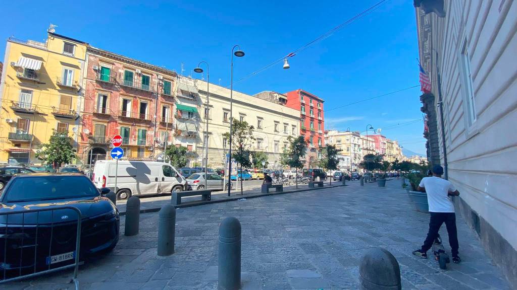 appartamento in vendita a Napoli in zona Mercato