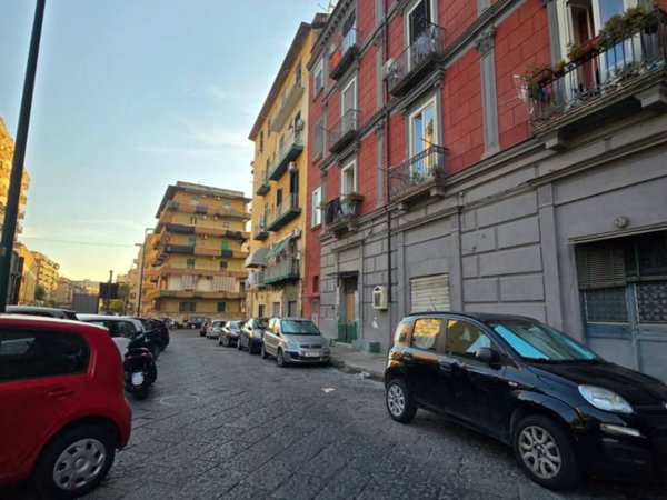 appartamento in vendita a Napoli in zona Fuorigrotta