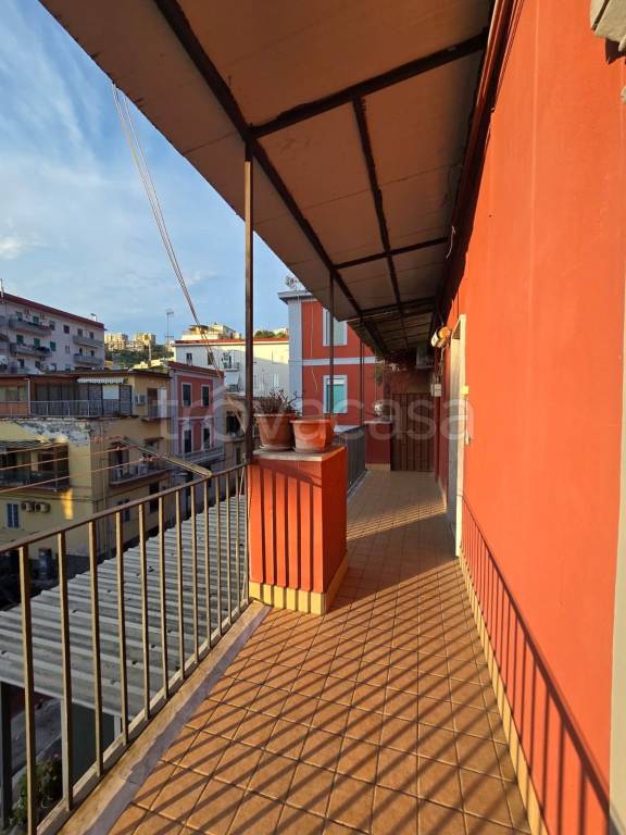 appartamento in vendita a Napoli in zona Fuorigrotta