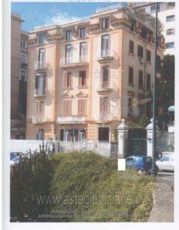 terreno edificabile in vendita a Napoli in zona Vomero