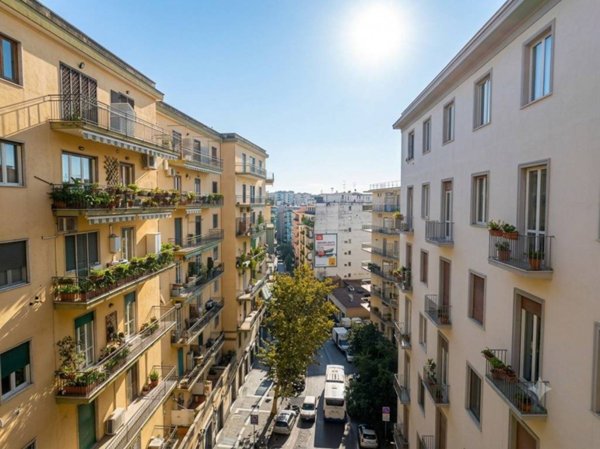 appartamento in vendita a Napoli in zona Arenella