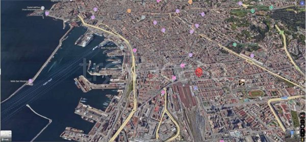 appartamento in vendita a Napoli in zona Mercato