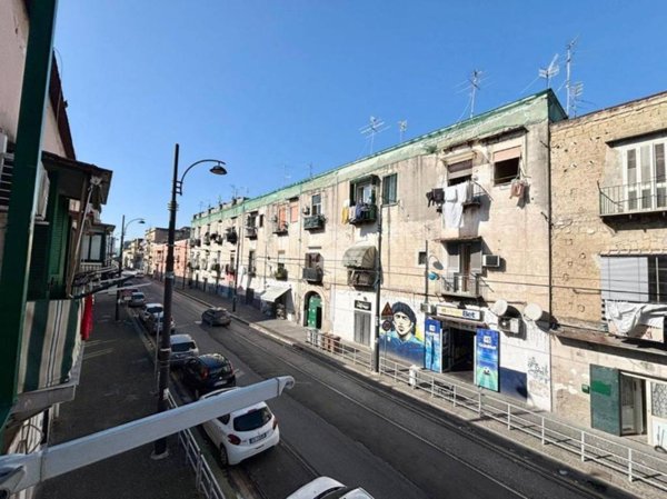 appartamento in vendita a Napoli in zona Poggioreale