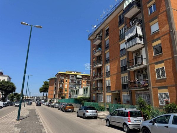 appartamento in vendita a Napoli in zona Ponticelli