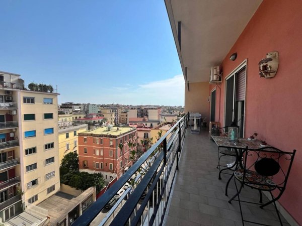 appartamento in vendita a Napoli in zona Vomero