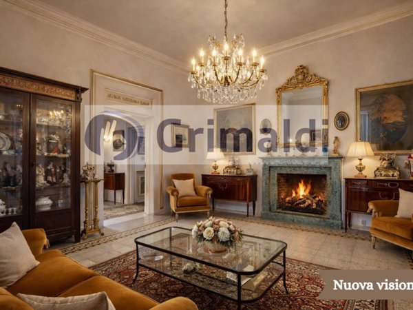 appartamento in vendita a Napoli in zona San Ferdinando