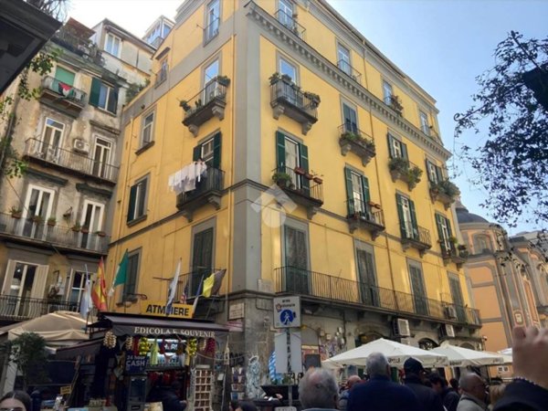 appartamento in vendita a Napoli in zona Centro Antico