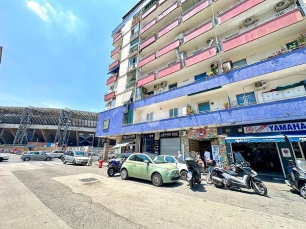 appartamento in vendita a Napoli in zona Fuorigrotta