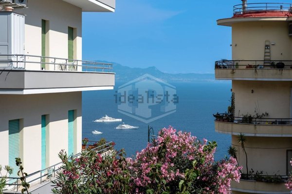 appartamento in vendita a Napoli in zona Vomero