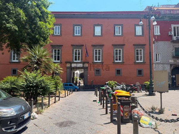 appartamento in vendita a Napoli in zona San Lorenzo