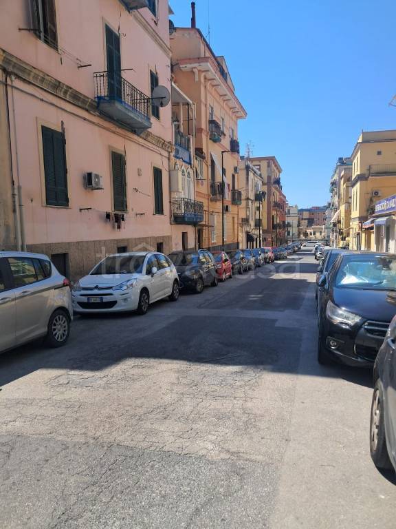appartamento in vendita a Napoli in zona Bagnoli