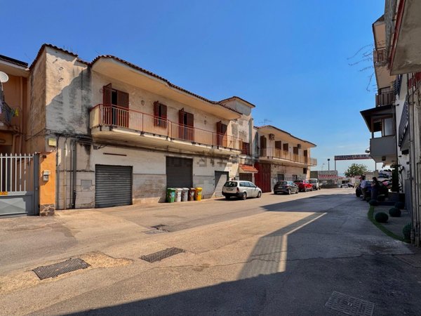 appartamento in vendita a Napoli in zona Secondigliano