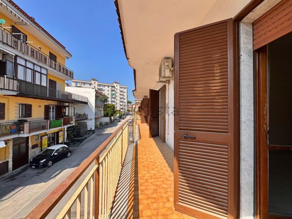 appartamento in vendita a Napoli in zona Secondigliano
