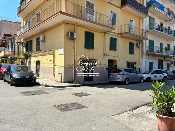 appartamento in vendita a Napoli in zona Barra
