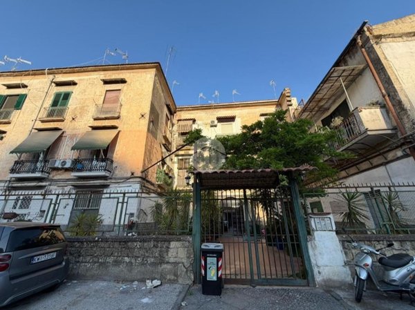 appartamento in vendita a Napoli in zona Capodichino